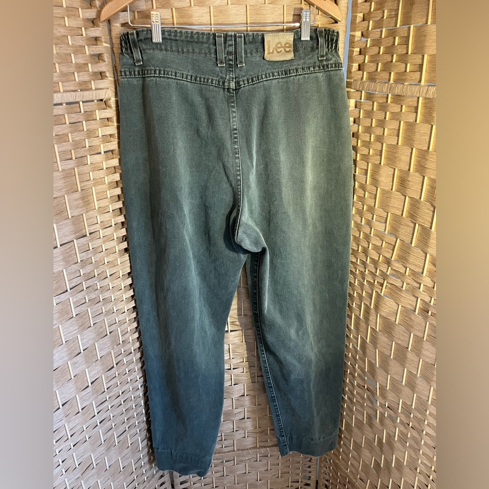 Vintage High-Waisted Lee Jeans - Picture 5 of 11